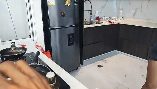 Cooking with Cummy Bear