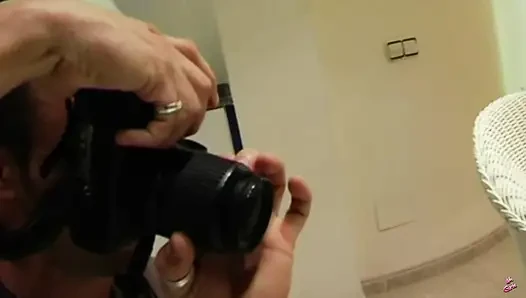 Heißer dreier mit dem mädchen aus dem sexshop.