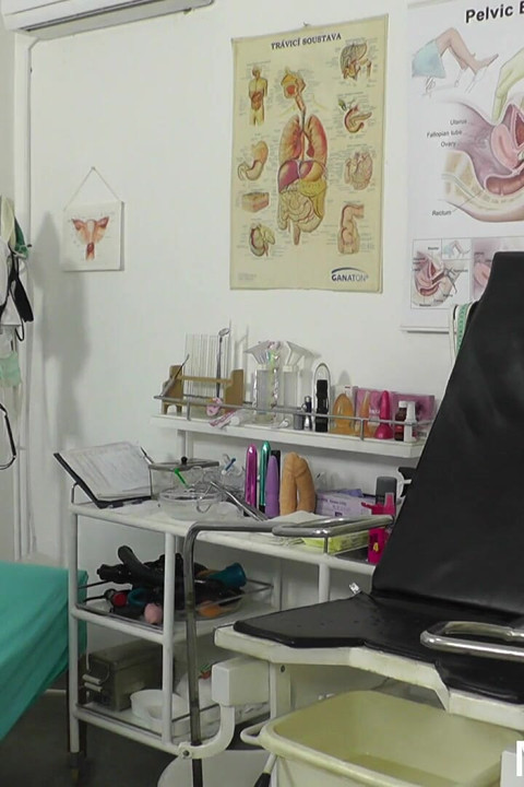 Mature gyno - Installed in obgyn clinic caught medic fucking female patient