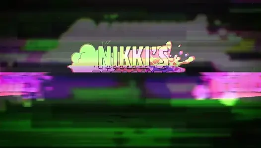 NIKKISFETISHES - потная мачеха соблазняет тебя виртуальным сексом