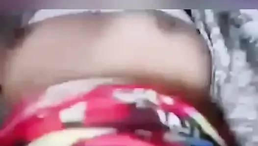 A Teacher Who Doesn't Want to Be Seen in the Movie