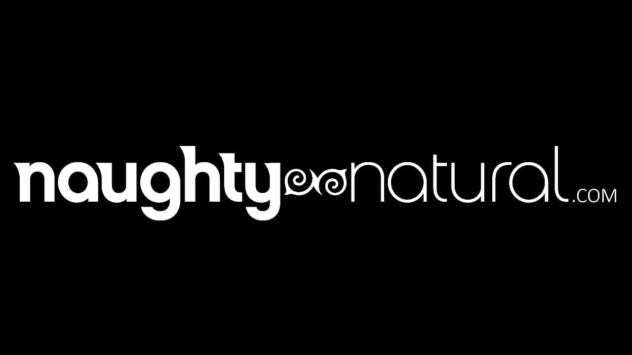 NAUGHTYNATURAL - 毛深いアマチュアハーレーヘックスXXXハードコアボーイガールシーン