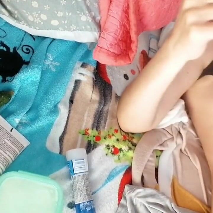 Amateur Wife Masturbates with Her Fingers in Her Pussy