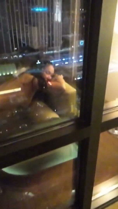 Jebao sam kurvu u usta i pičku u penthouseu u Vegasu | Isječak 1