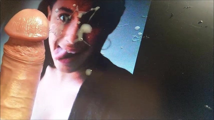 joey loves cum on her