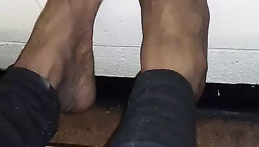 Long Legs Pretty Toes You Can Cum On Foot Fetish