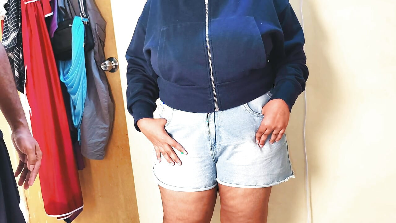 Boyfriend ke ghar aayi uski girlfriend ko uske boyfriend ne maje pela.