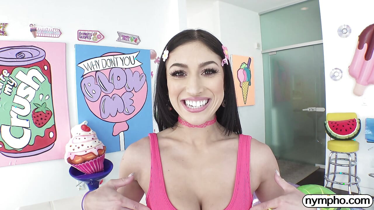 NYMPHO Alexa Chains's X-Rated desires