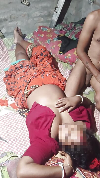 Bhabhi'ye içki içirip tamamen açık şekilde sikmek