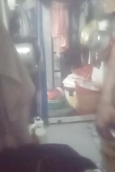 Cock plucking in the toilet