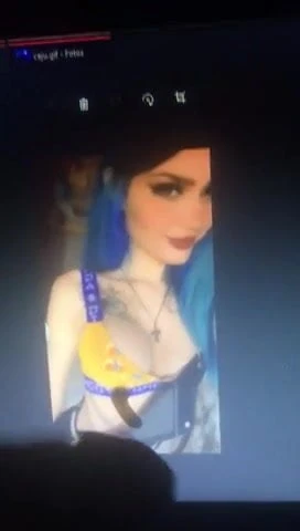 CUM TRIBUTE - PARA A PUTINHA GOSTOSA CAJU
