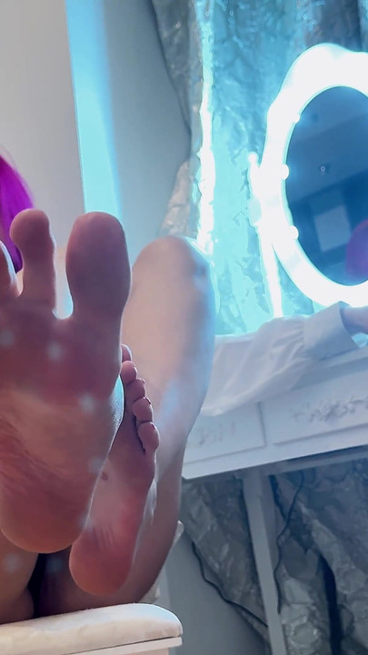 JOI Femdom Feet - Stockings, Soles & Countdown