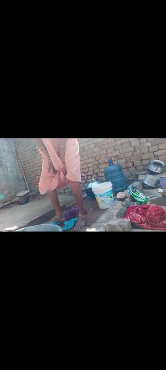 Desi bhabhi bathing and washing the