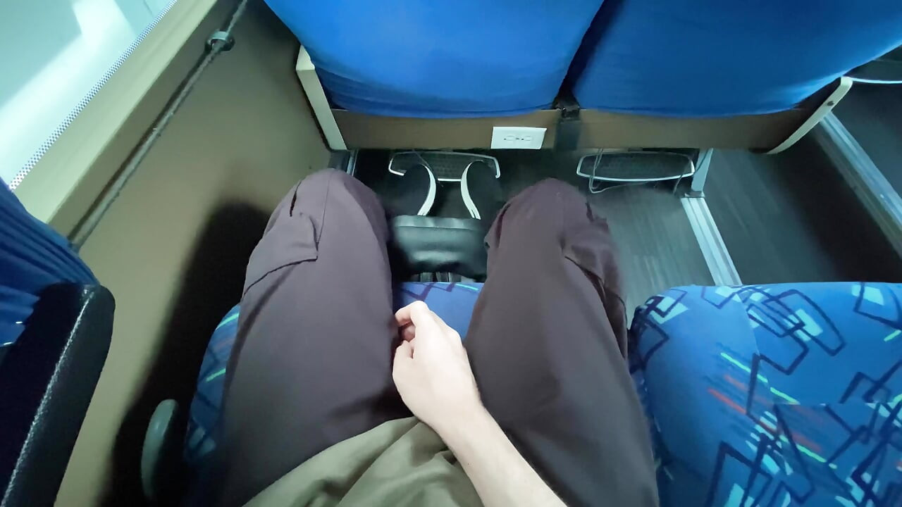 UOČAVANJE MOG PRIJATELJA VERGONA OSTAVLJA MI GUZICU OTVORENU I PUNU MLIJEKA