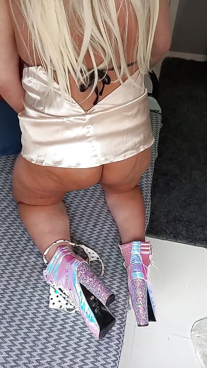 Moje nové šaty, bikiny, značka a tvrdý penis