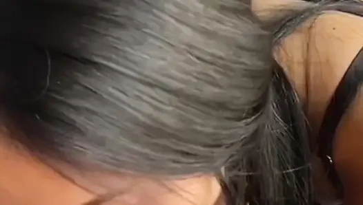 Cewek semok latina ini lagi asik ngentot kontol besarku sampai dia keenakan - pov