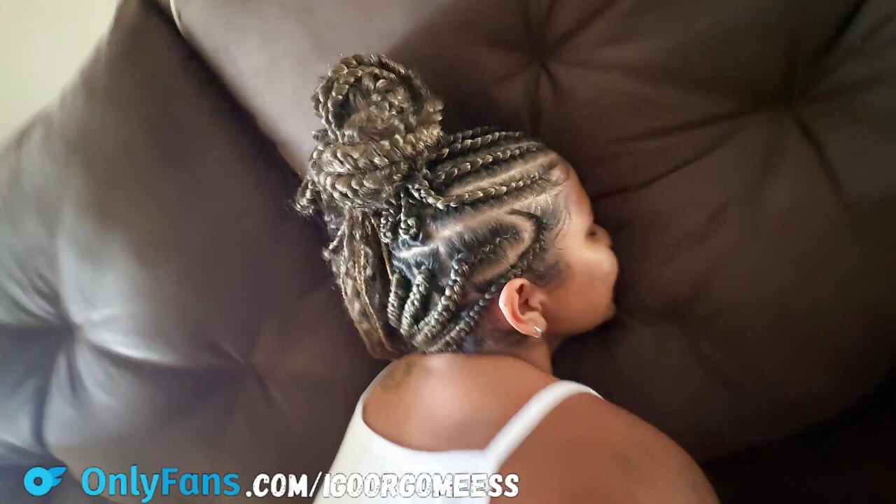 Am păcălit-o pe prietena mea, am sunat-o să vedem un film și am făcut al nostru