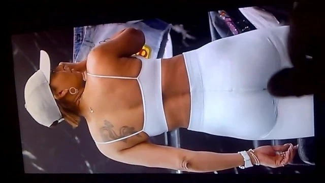 Cum on Mel B butt
