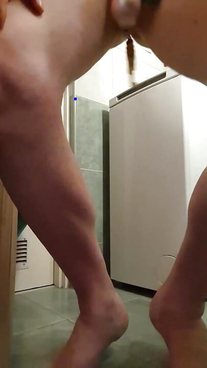 The straight husband plays with and pushes his virgin straight ass.