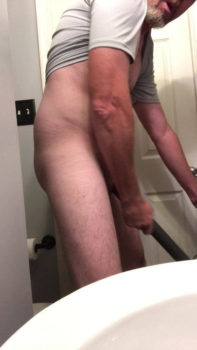 Jay finds a Gloryhole