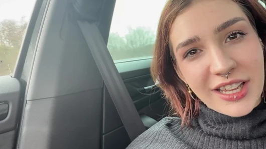 Scarlet Spark Squirting Pissing Farting in My Car