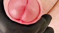 Yahim Behar. мастурбация в черных латексных перчатках