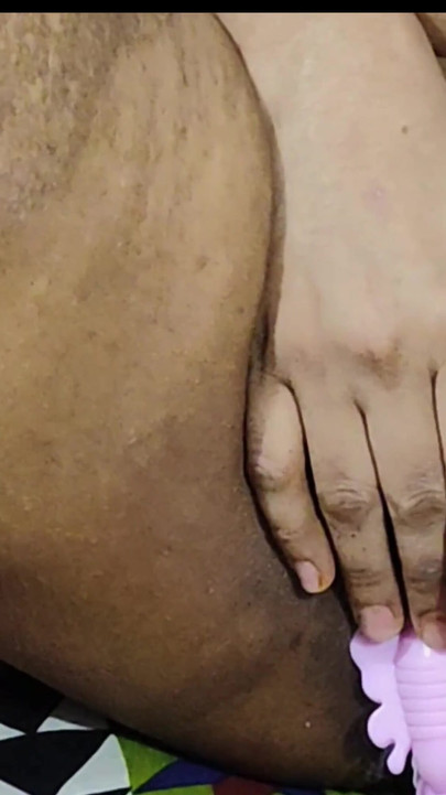 Detik meleleh rahang dari "Isteri saya bersendirian dan menikmati dengan dua jenis dildo satu dalam pantat kedua adalah pada pepek, ia indah"