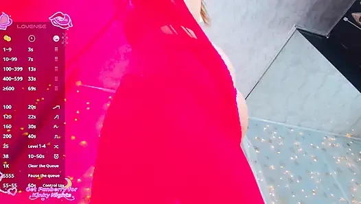 BIG ASS AND BUSTY SANTA CLAUS WANTS TO BE FUCKED HARD!