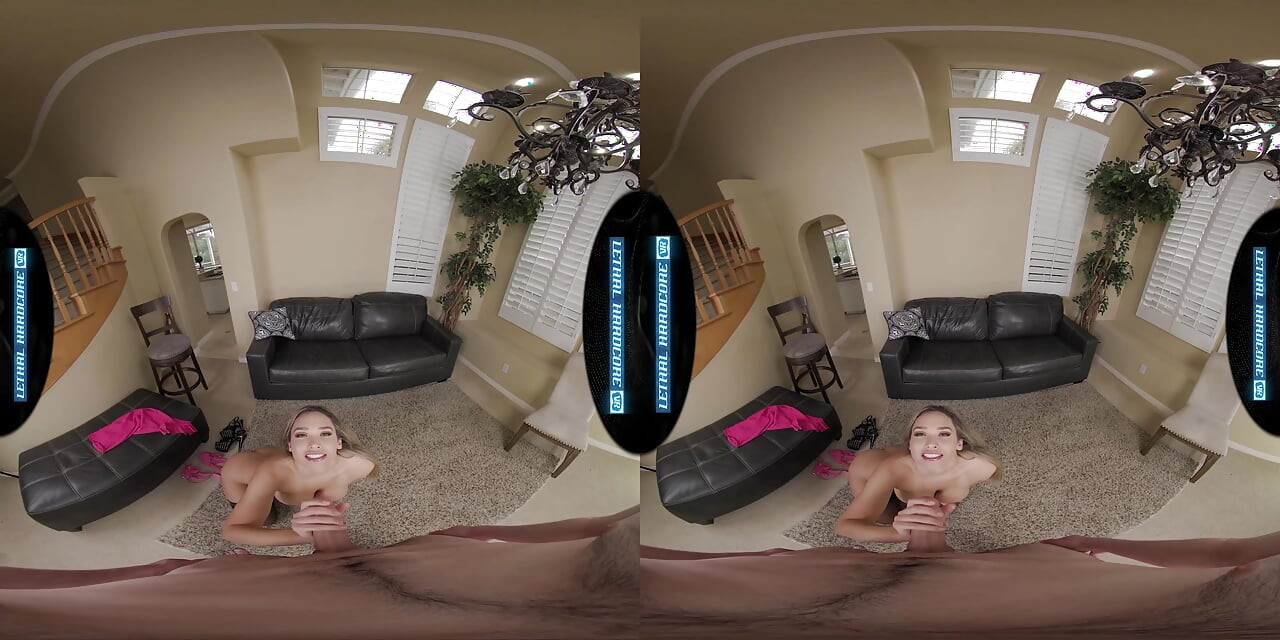 LETHAL HARDCORE VR - あなたのペニスに広げる前に、柔軟なMILFストリップを用意してください