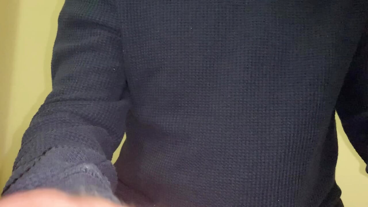 Analno jebanje sa ogromnim dildom