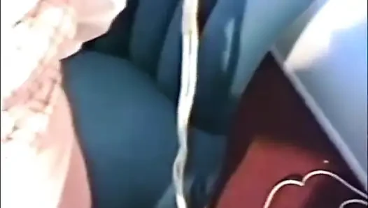Şişman götüne şaplak atıyor