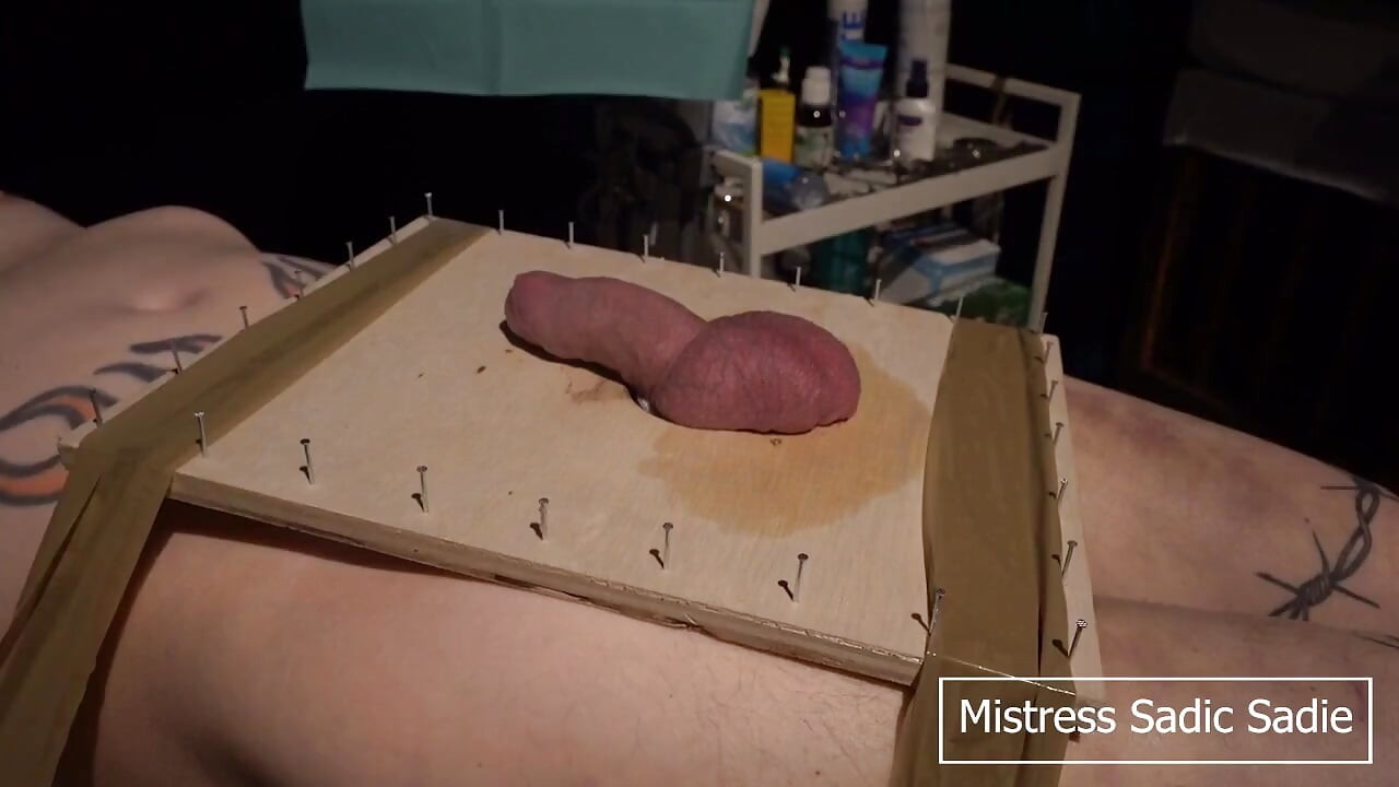 Hardcore CBT με αγκίστρια και βελόνες Μέρος πρώτο