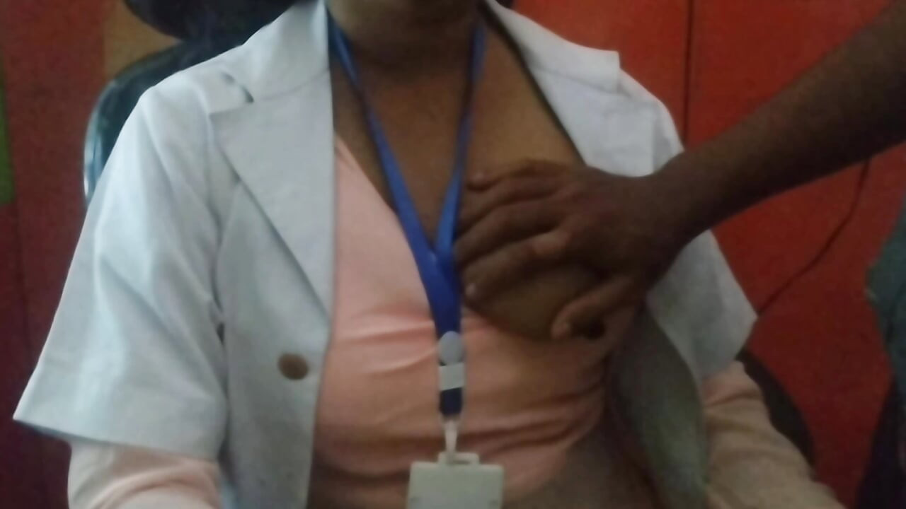 The doctor quenched the thirst of the patient.