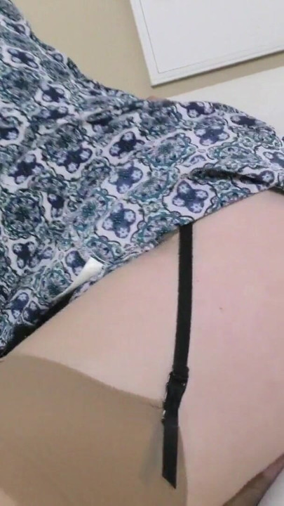 Cremita accidental con ama de casa vecina | Clip 1