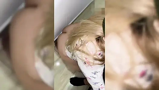 Dreckige lateinamerikanische Stiefmutter mit riesigem Hintern, von ihrem jungfräulichen Stiefsohn gefickt