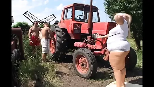 A Sexy Meat Bombshell