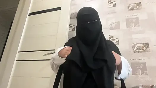 Khalifa in Hijab Masturbates in the Kitchen