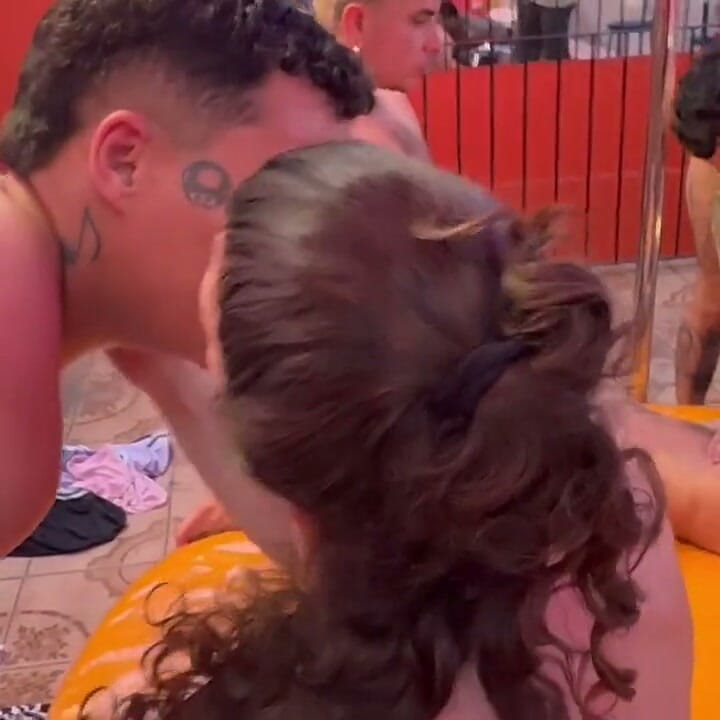 Fucking Ftm's Pussy and Pounding the Transvestite's Ass in the Orgy