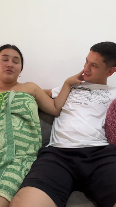 WHAT ARE THEY DOING? I'm surprised to see my best friend fucking my fucking stepmom while I'm lounging on the couch | Clip 2