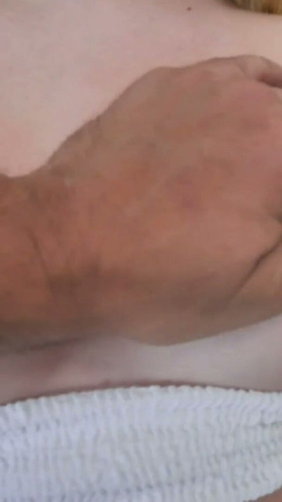 Phat kıçlı beyaz kız kenna james verir üvey baba bir tat | Klip 1
