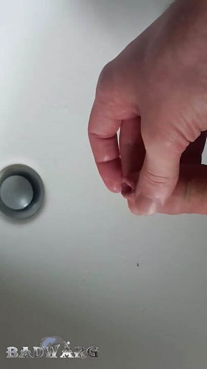 Pee in Bathroom Sink - 04.04.2024