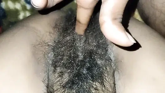 Bhabhi devar ko raat mein bulakar usse chudai