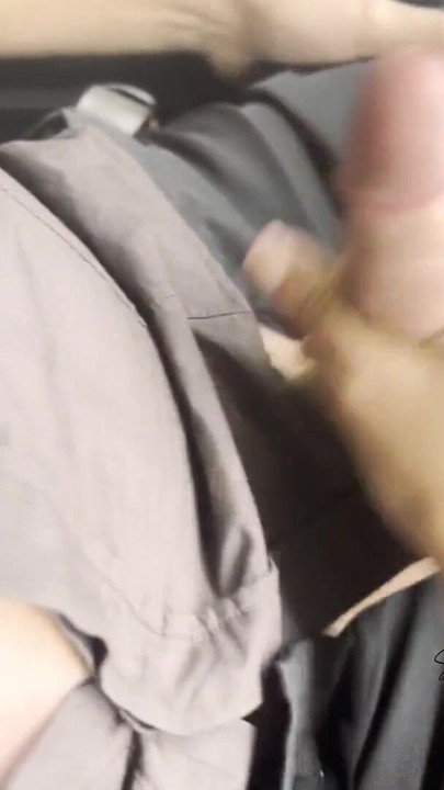 Σημαντική στιγμή από το "Cumming while driving, 2 closeup clit orgasms for her and a huge cum load for him"