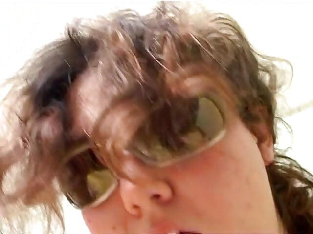 Amateur fat woman by sunglasses gets fucked and filmed