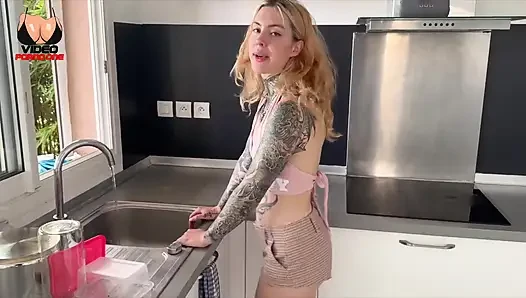 Dismantle Me in the Kitchen, My Husband Isn't Coming Home Today, We Have Time!