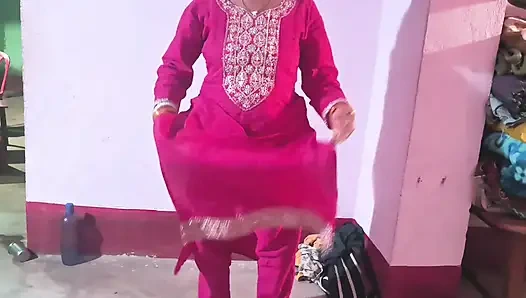 Indisches dorf heißes desi-mädchen