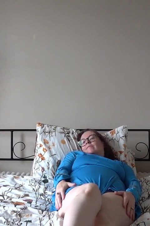 Star Trek Cosplay Nurse Playing with Shaven Tight Pussy