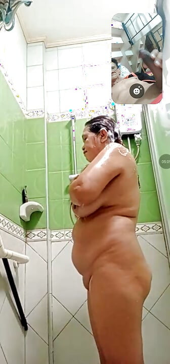 Wcześnie rano 07 lipca rozmowa wideo z moją żoną
