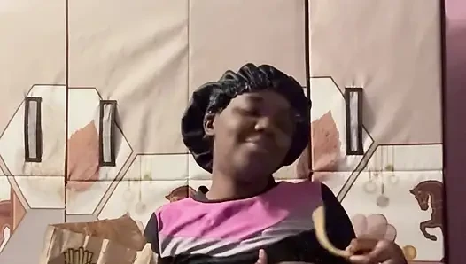 Yemek fetişi (wendy's mukbang) (yeme)