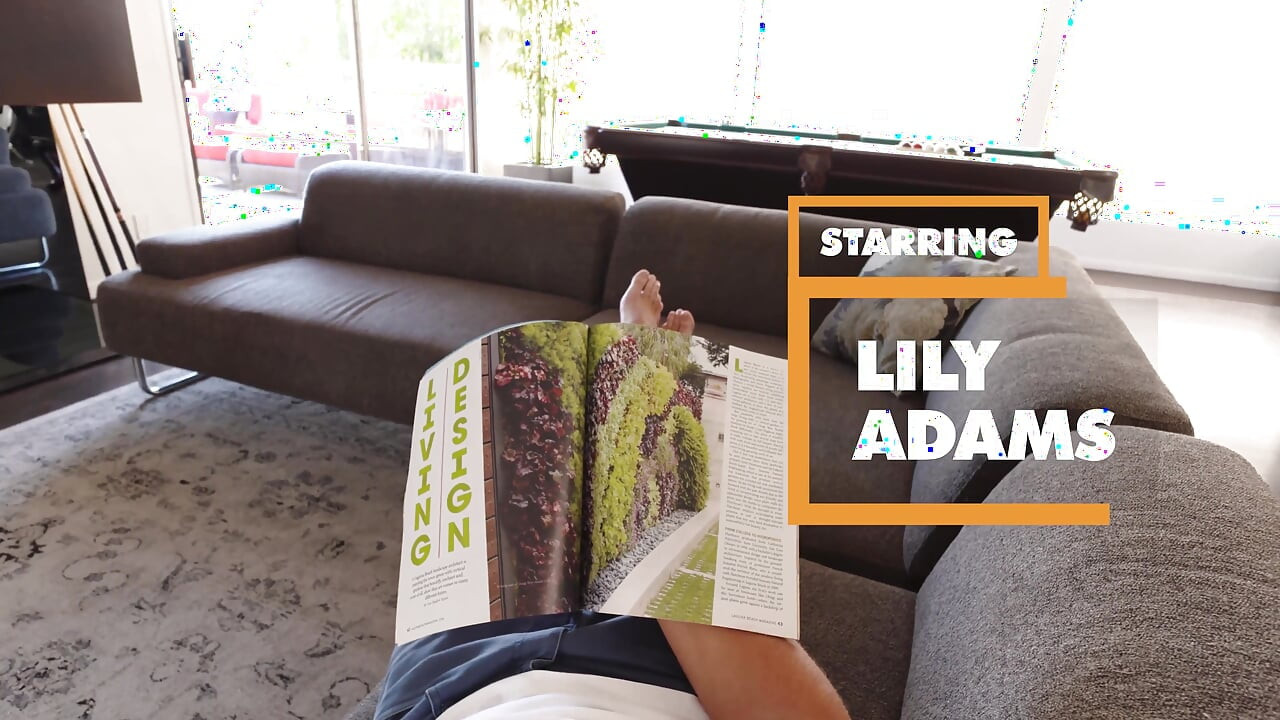 POV - walenie lesbijek z postawą Lily Adams